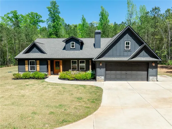 $465,000 | 2271 North 16th Highway, Whitesburg, GA 30185