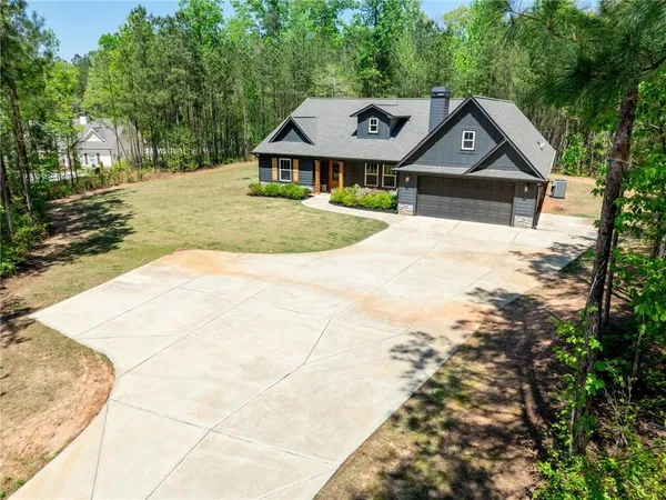 $465,000 | 2271 North 16th Highway, Whitesburg, GA 30185
