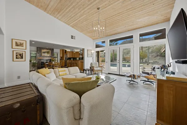 $6,000 | 10 Venus Drive, Rancho Mirage, CA 92270