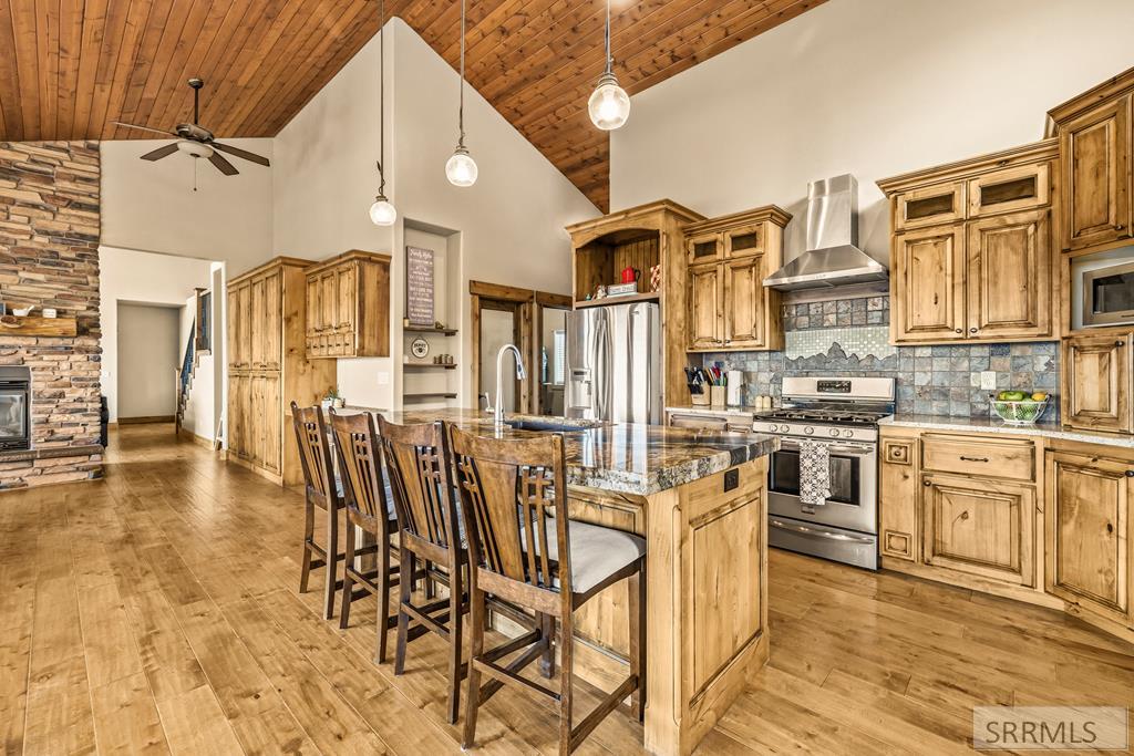 3979 Hangman's Loop Menan, ID 83434 - Photo 15 of 67 Kitchen