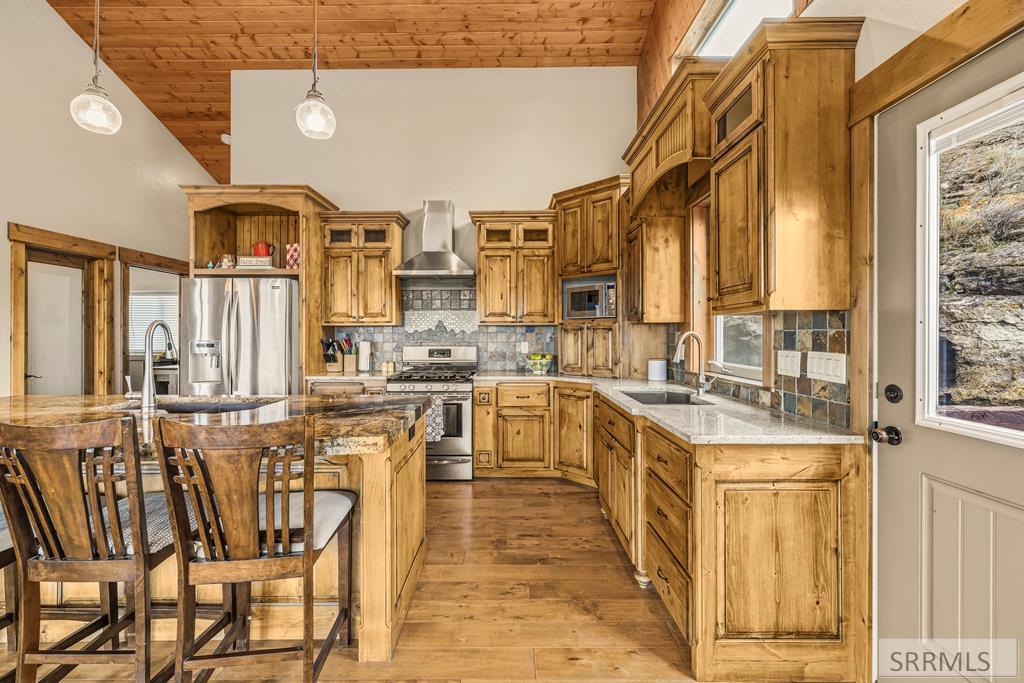 3979 Hangman's Loop Menan, ID 83434 - Photo 17 of 67 Kitchen