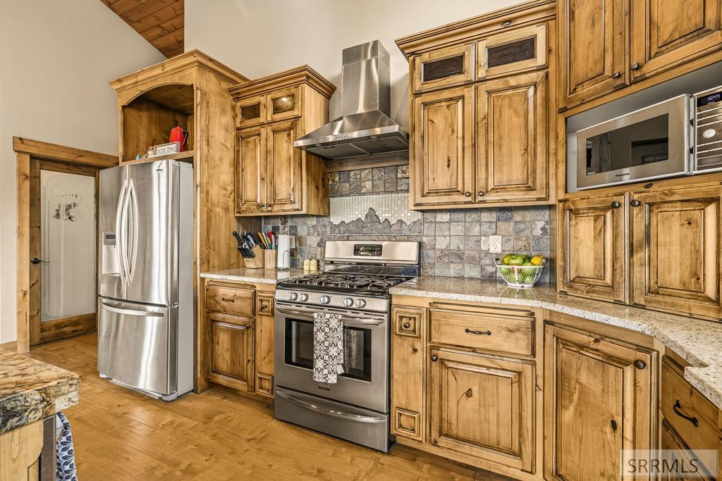 3979 Hangman's Loop Menan, ID 83434 - Photo 18 of 67 Kitchen