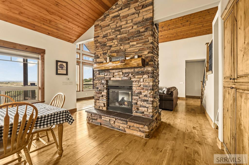 3979 Hangman's Loop Menan, ID 83434 - Photo 22 of 67 Dining