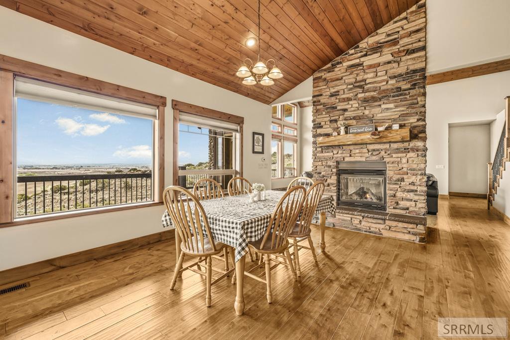 3979 Hangman's Loop Menan, ID 83434 - Photo 23 of 67 Dining