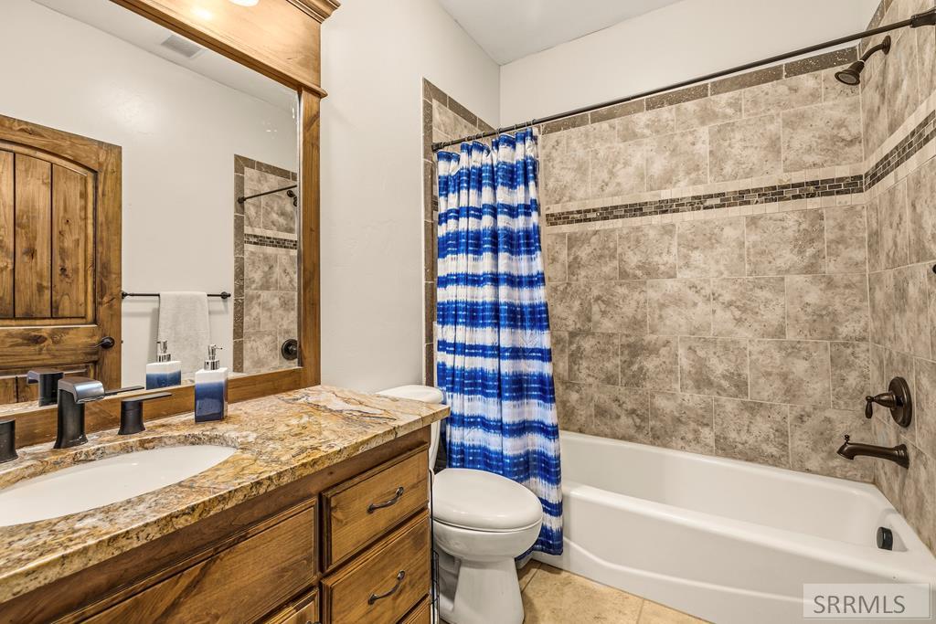 3979 Hangman's Loop Menan, ID 83434 - Photo 42 of 67 Guest Bathroom