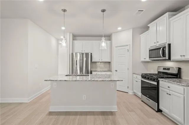 $2,500 | 32 Station Overlook Way, Auburn, GA 30011