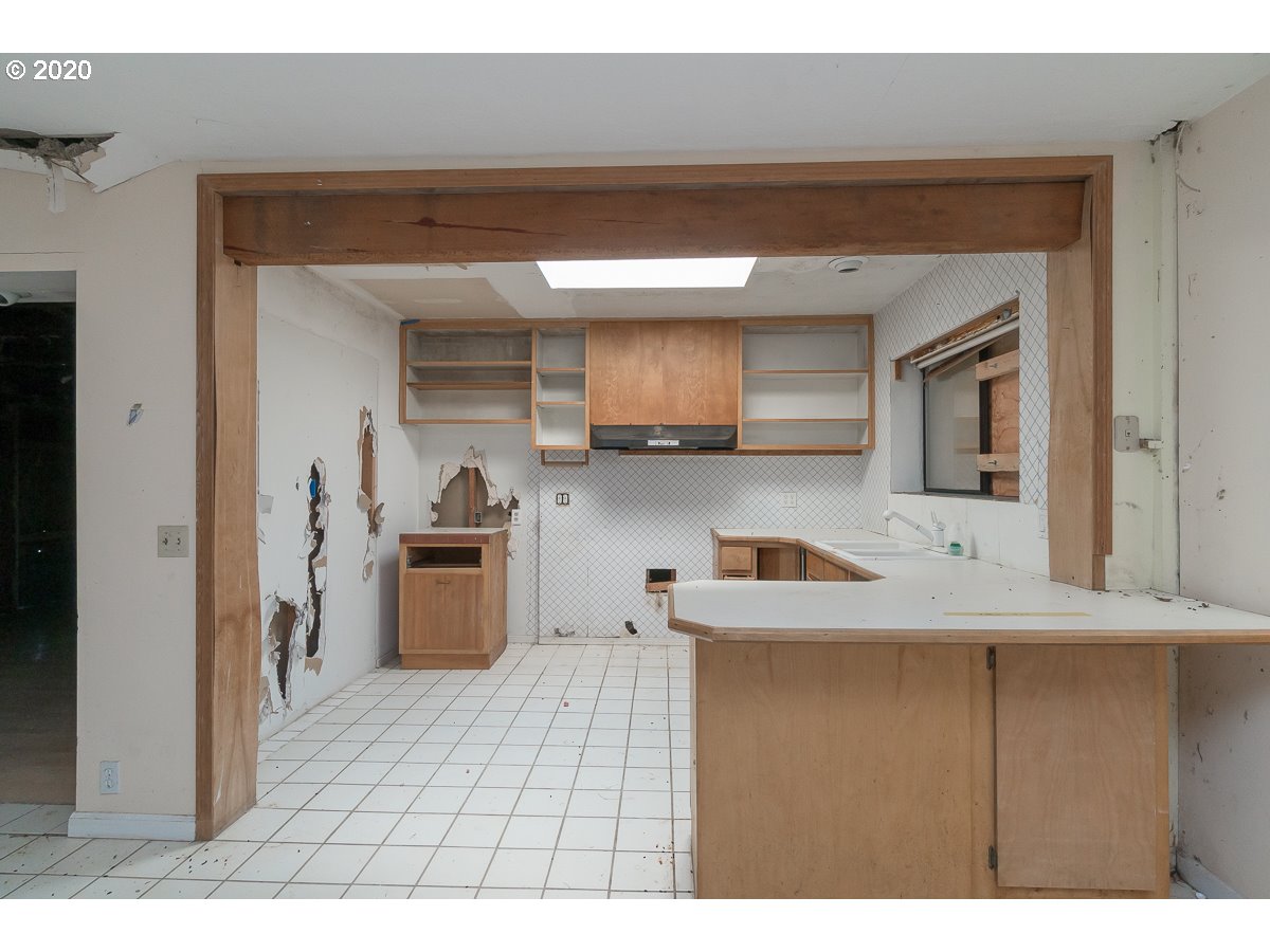 10009 Wagner Road Lyons, OR 97358 - Photo 7 of 32 Gallery Image 7