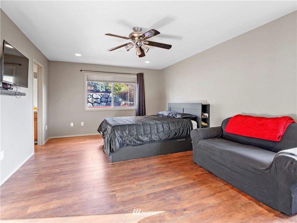 24063 Walker Valley Road Mount Vernon, WA 98274 - Photo 13 of 27 Gallery Image 13