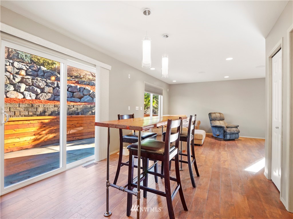 24063 Walker Valley Road Mount Vernon, WA 98274 - Photo 7 of 27 Gallery Image 7