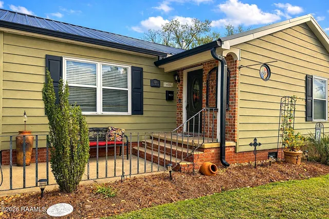 $275,000 | 1306 West Kent Drive, Sulphur, LA 70663
