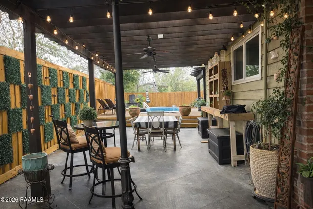 $275,000 | 1306 West Kent Drive, Sulphur, LA 70663