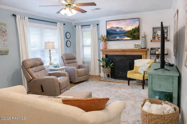 $275,000 | 1306 West Kent Drive, Sulphur, LA 70663