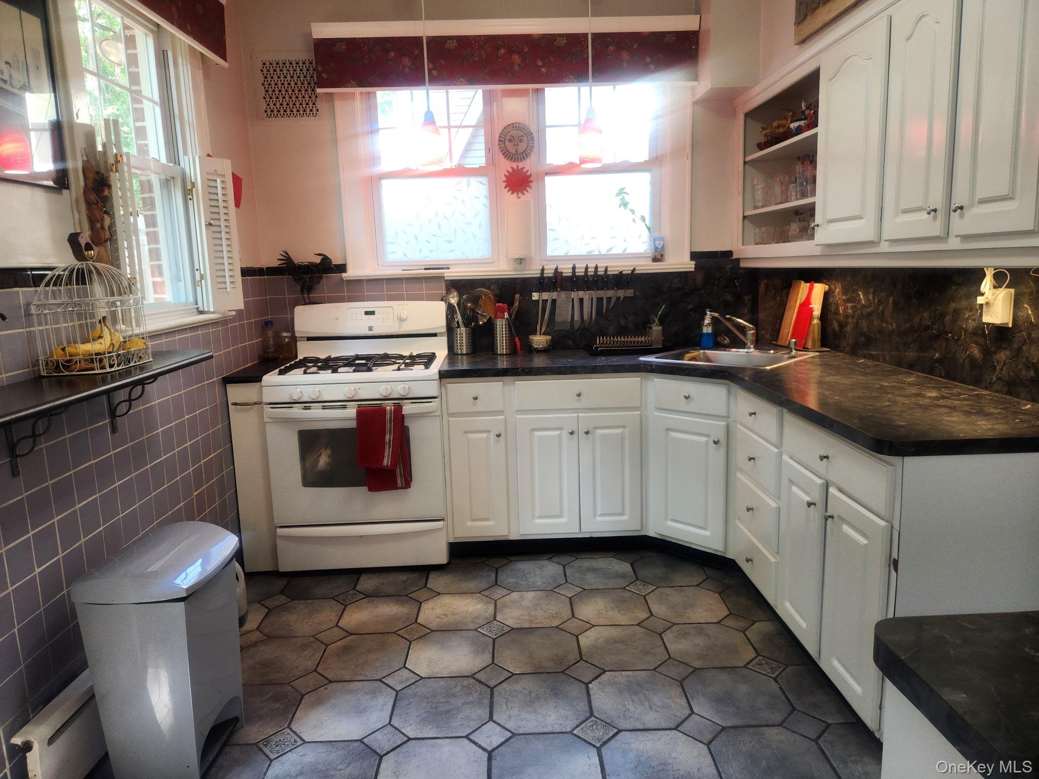 15 Rumsey Road Yonkers, NY 10705 - Photo 8 of 37