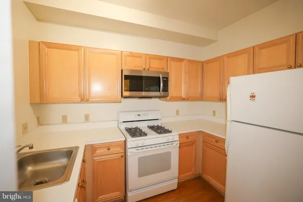 $2,650 | 1625 International Drive, Unit 410, McLean, VA 22102