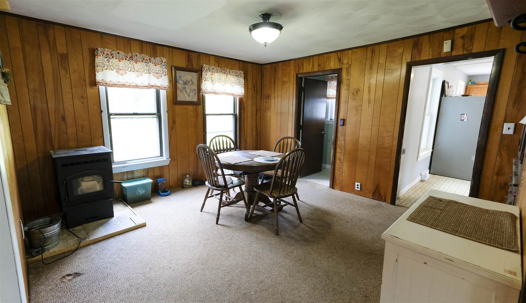 87 Dutton Road Pelham, NH 03076 - Photo 4 of 30 Gallery Image 4
