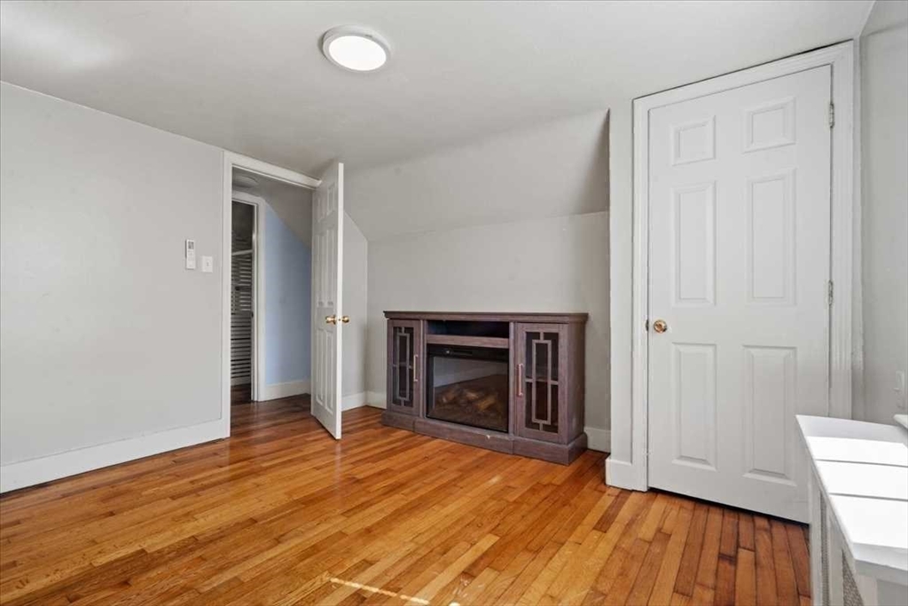 522 Grove Worcester Ma Worcester, MA 01605 - Photo 15 of 29