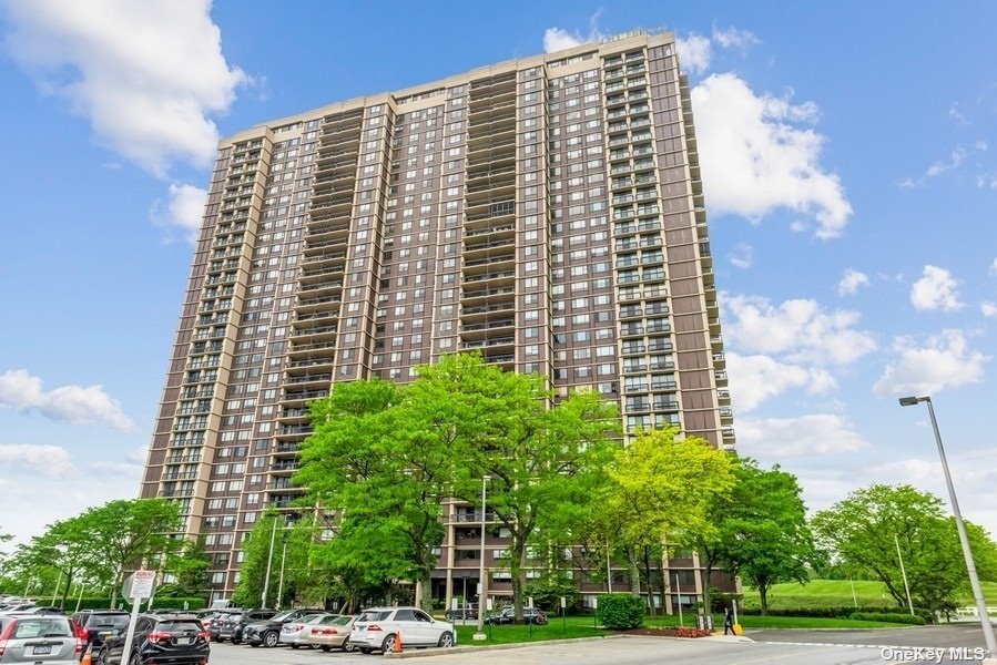 269-10 Grand Central Parkway, Unit 16G