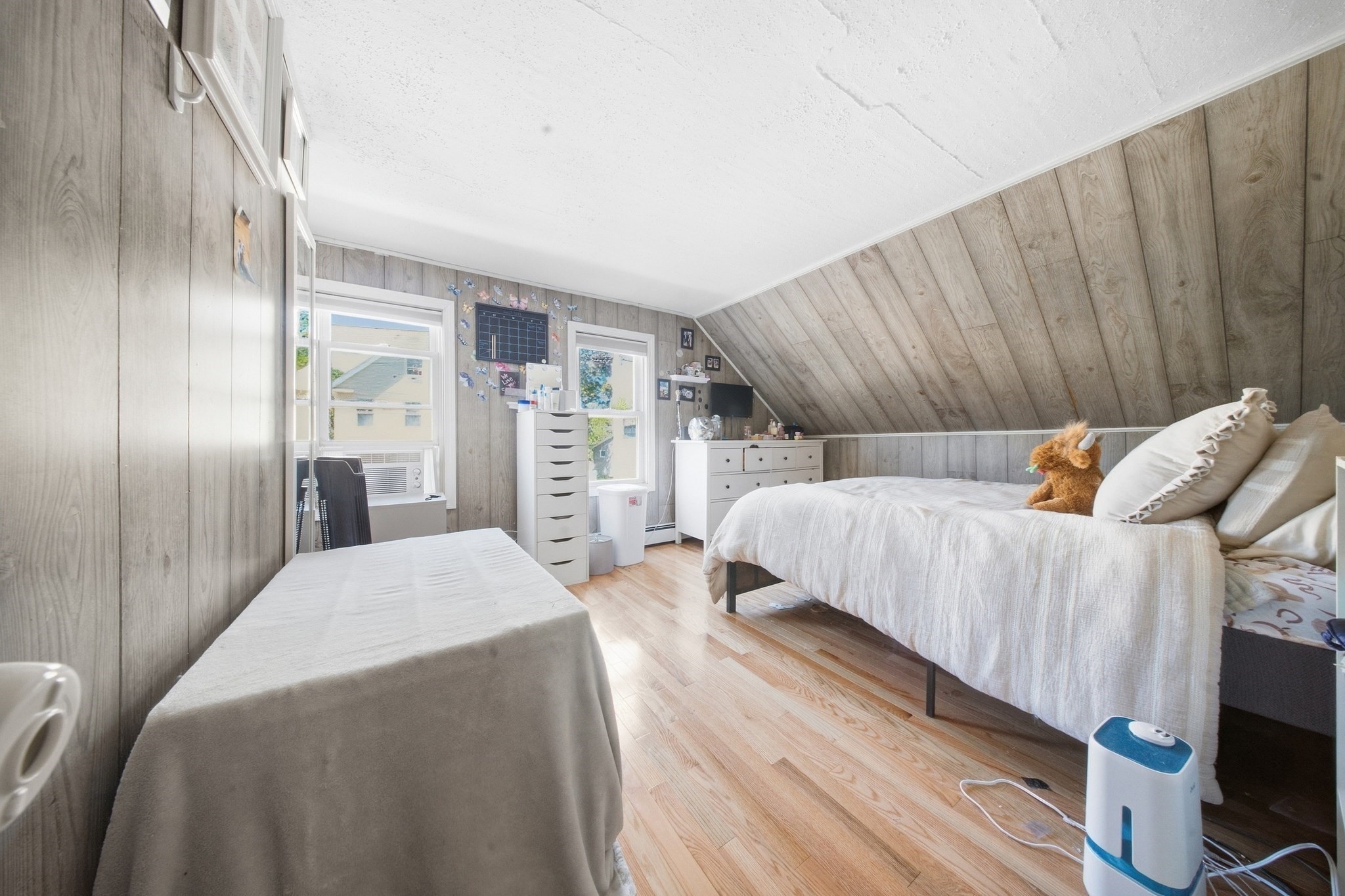 128 Howe Street Marlborough, MA 01752 - Photo 4 of 41 Gallery Image 4