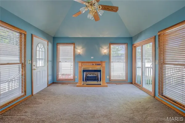 $295,500 | 104 Willard Street, Charleston, MO 63834