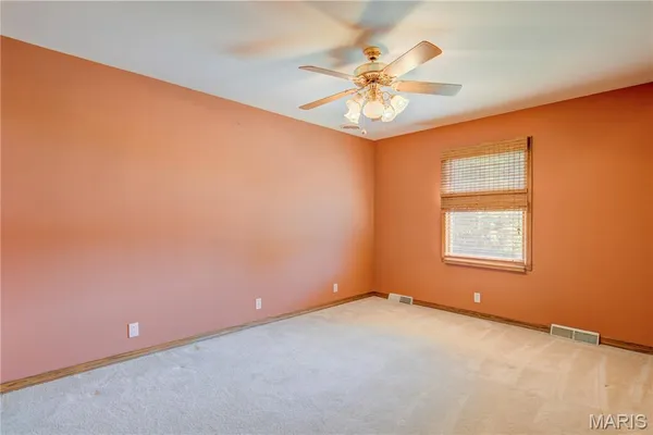 $295,500 | 104 Willard Street, Charleston, MO 63834