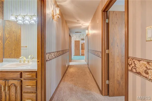 $295,500 | 104 Willard Street, Charleston, MO 63834