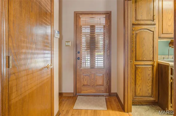 $295,500 | 104 Willard Street, Charleston, MO 63834
