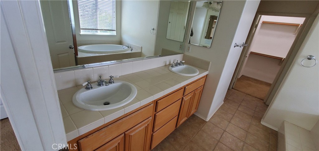 20806 Lugano Way Porter Ranch, CA 91326 - Photo 22 of 31