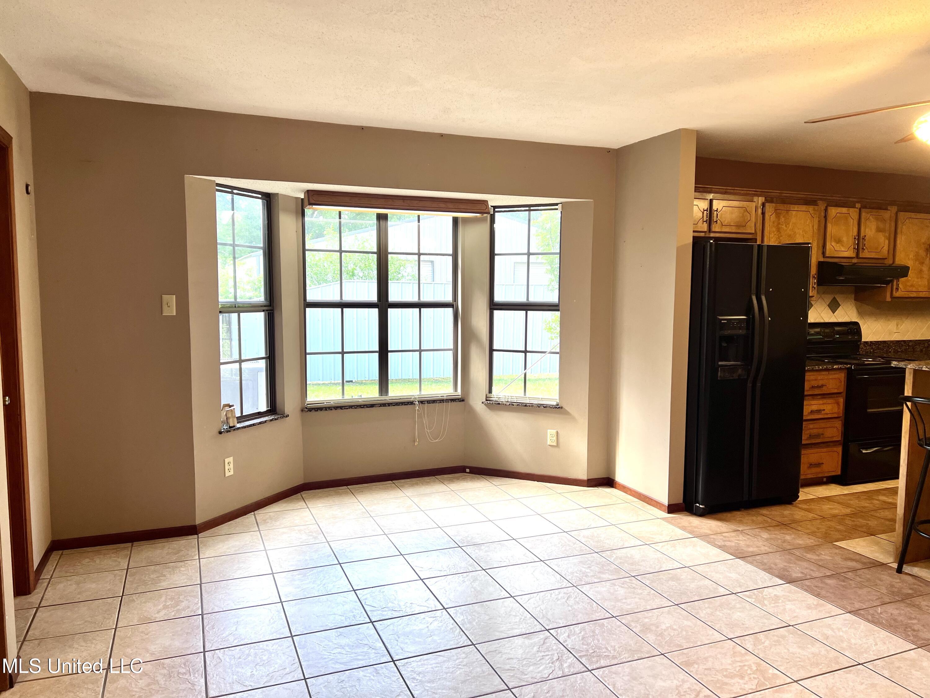 13820 Wolf Ridge Road Moss Point, MS 39562 - Photo 10 of 20 4C4B4FC0-09C1-4194-A089-8440AEFAFCA4