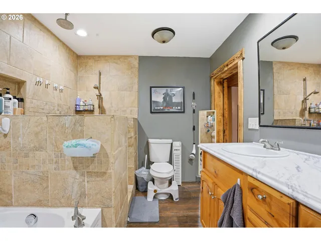 $489,000 | 364 Northeast 9th Avenue, Canby, OR 97013