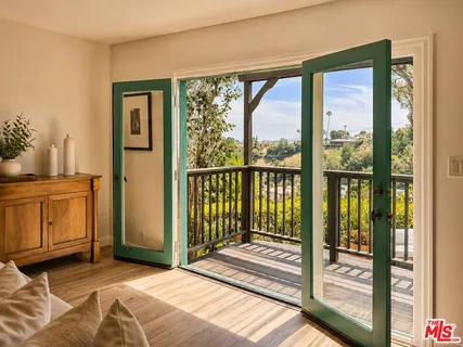 $3,195,000 | 1030 North Kenter Avenue, Los Angeles, CA 90049