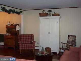102 Larrison Road Wrightstown, NJ 08562 - Photo 3 of 6