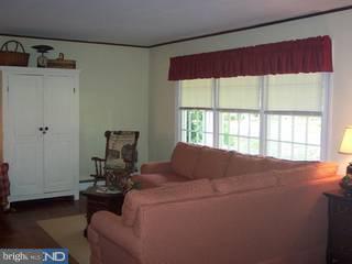 102 Larrison Road Wrightstown, NJ 08562 - Photo 5 of 6