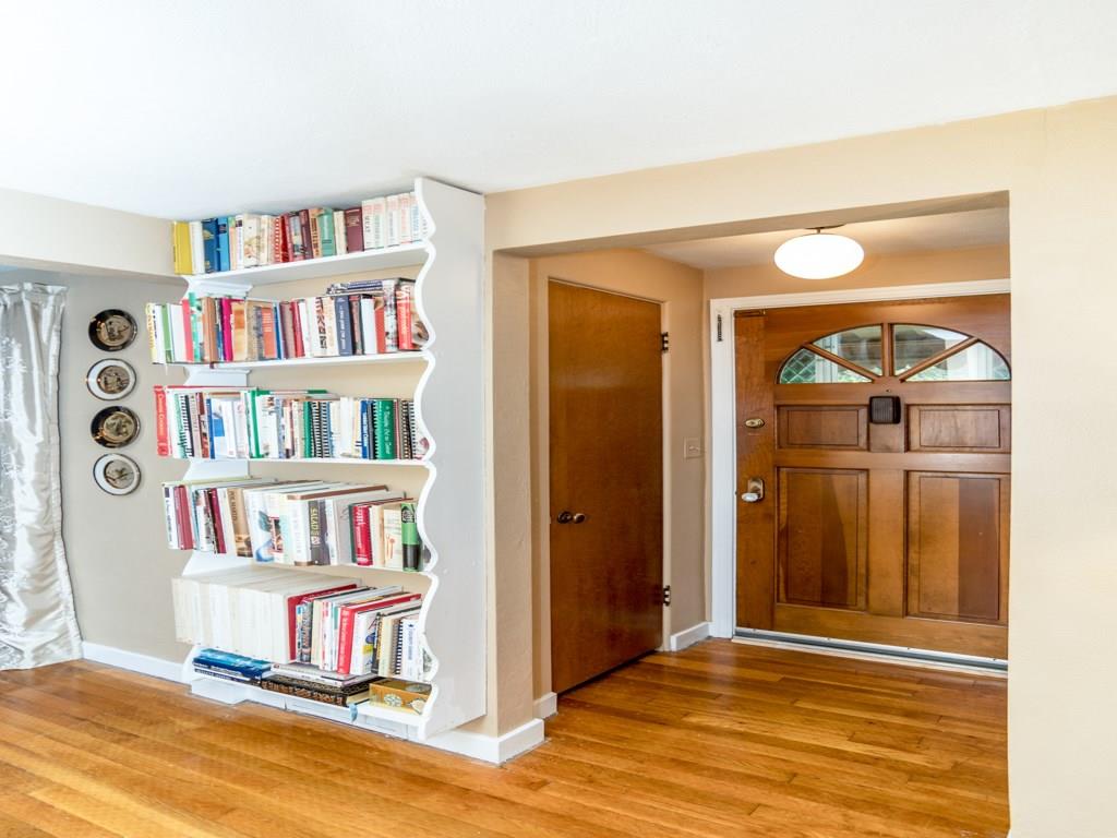 3918 Anderson Road Gibsonia, PA 15044 - Photo 2 of 23 Gallery Image 2