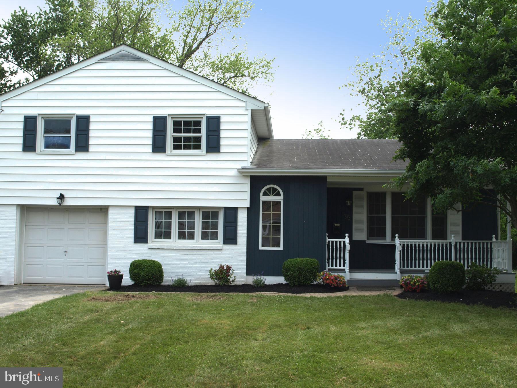 35 Roxboro Road Lawrence Township, NJ 08648 - Photo 2 of 20