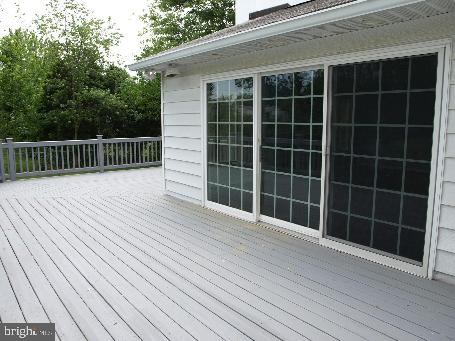 35 Roxboro Road Lawrence Township, NJ 08648 - Photo 16 of 20 Deck