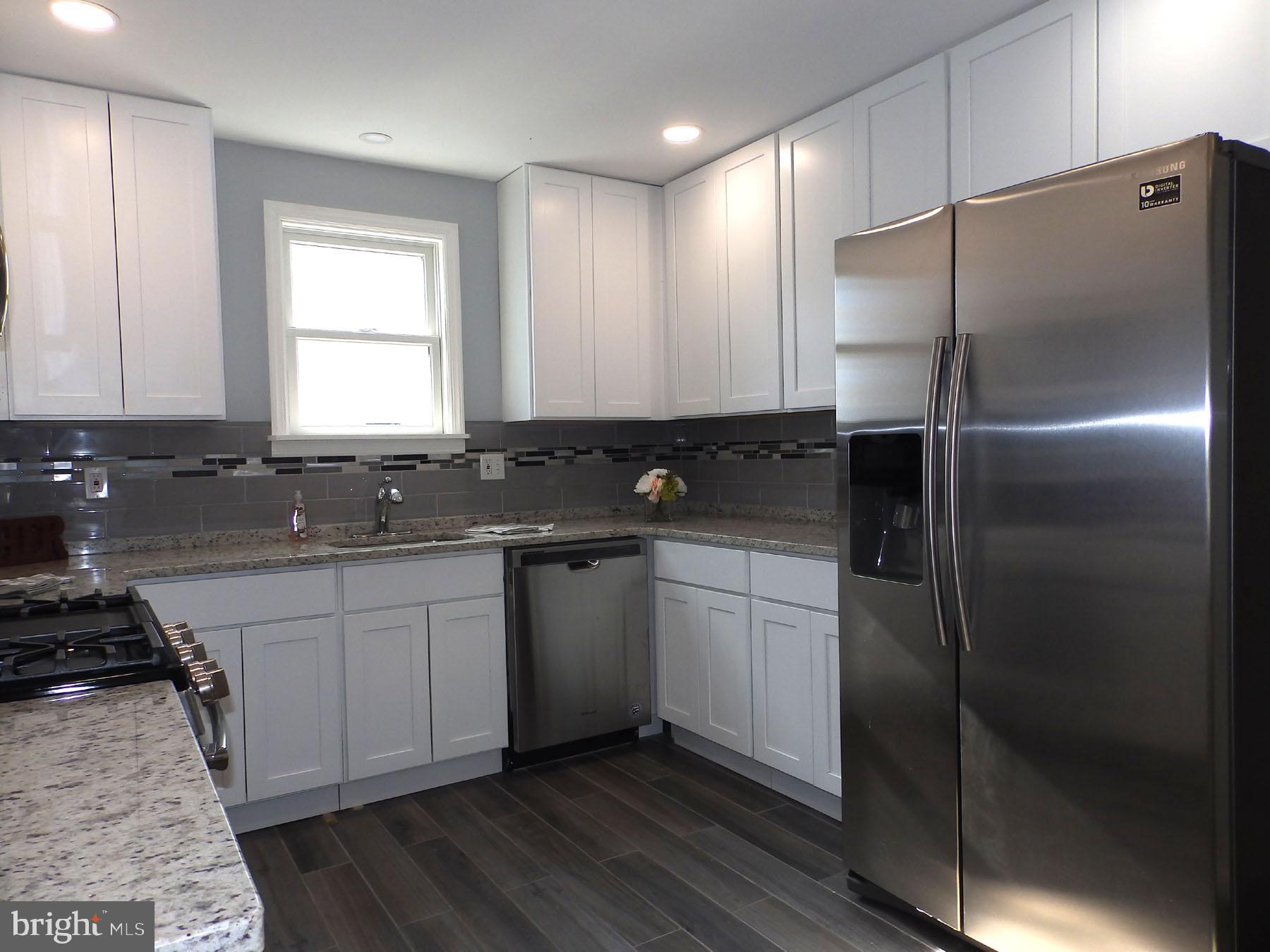 35 Roxboro Road Lawrence Township, NJ 08648 - Photo 6 of 20 Kitchen