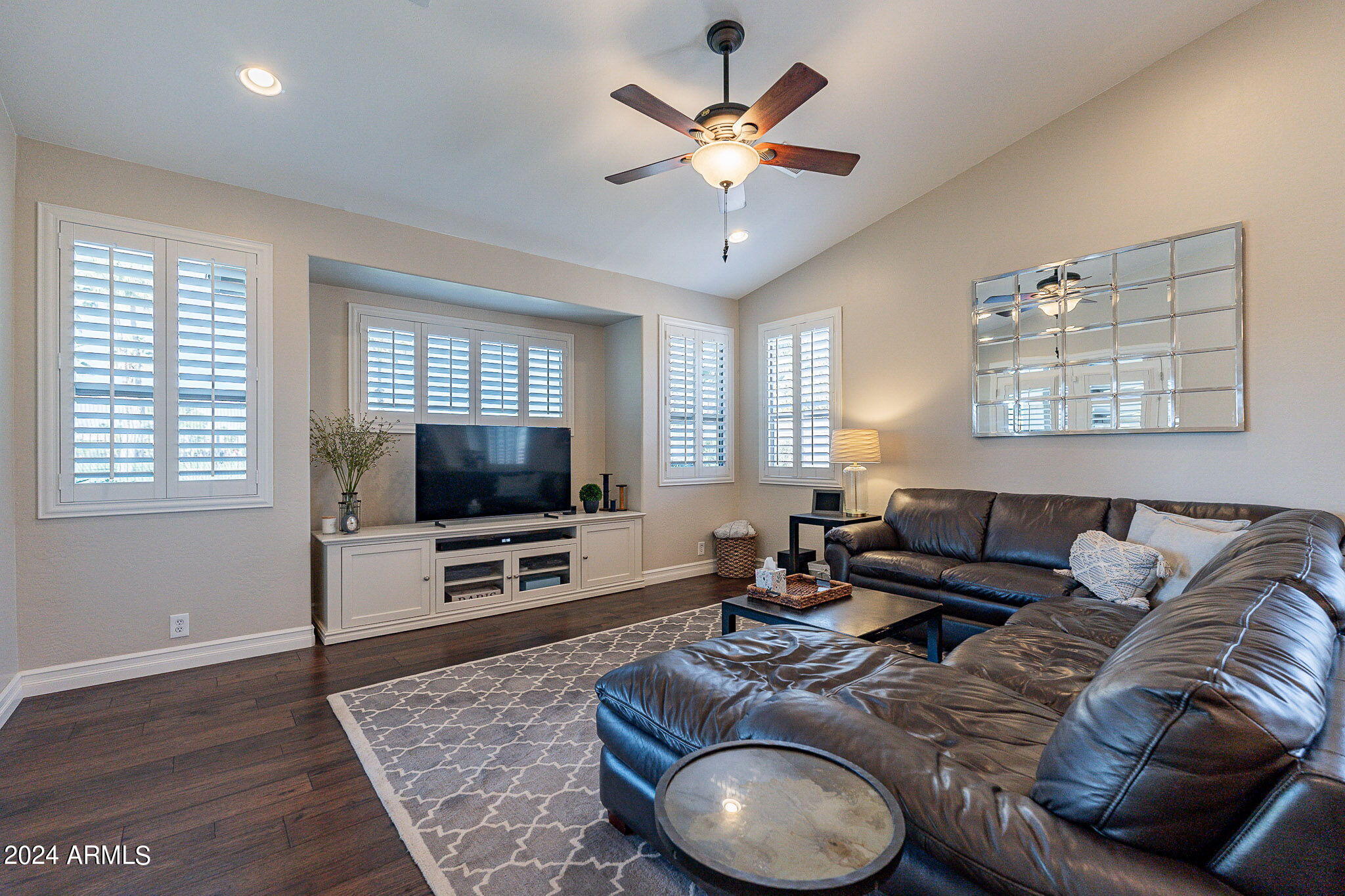 688 South Roanoke Street Gilbert, AZ 85296 - Photo 14 of 44 family room