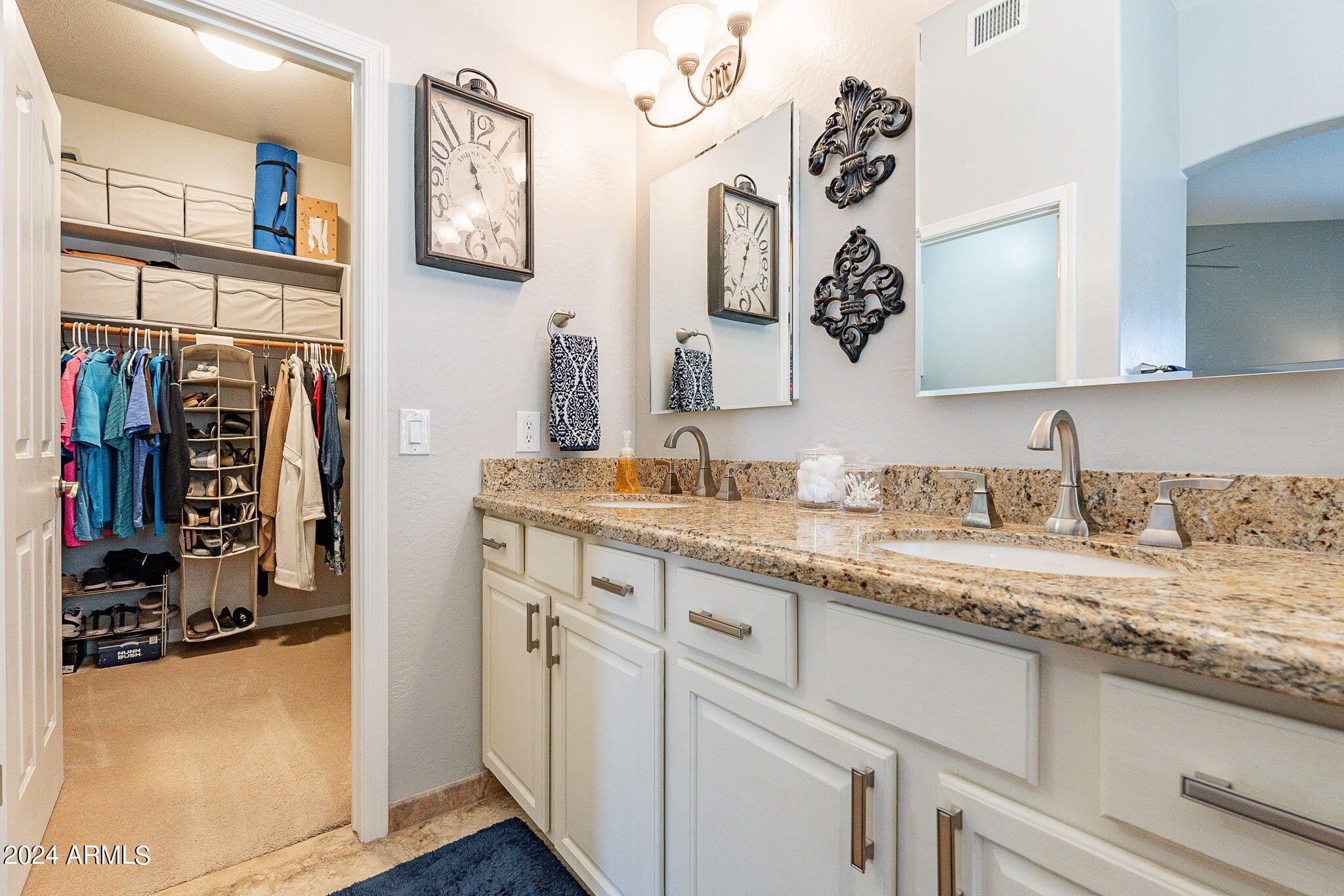 688 South Roanoke Street Gilbert, AZ 85296 - Photo 23 of 44 primary bathroom 2