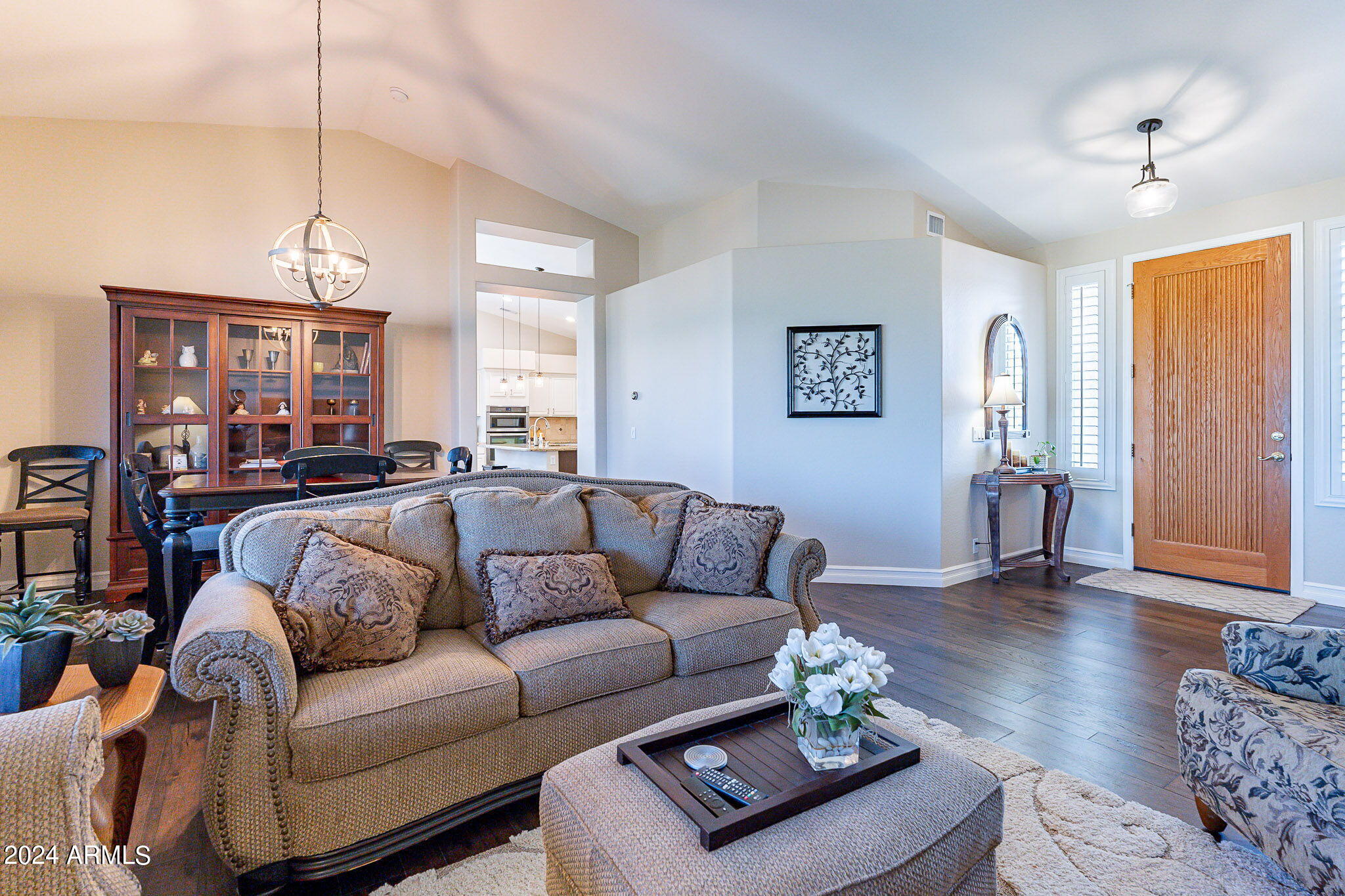 688 South Roanoke Street Gilbert, AZ 85296 - Photo 7 of 44 living room 4