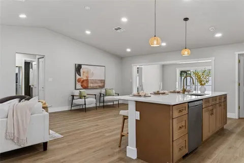 $649,000 | 7833 Bristol Court North, St. Petersburg, FL 33709