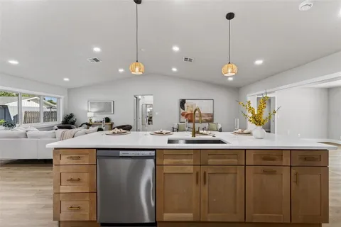 $649,000 | 7833 Bristol Court North, St. Petersburg, FL 33709