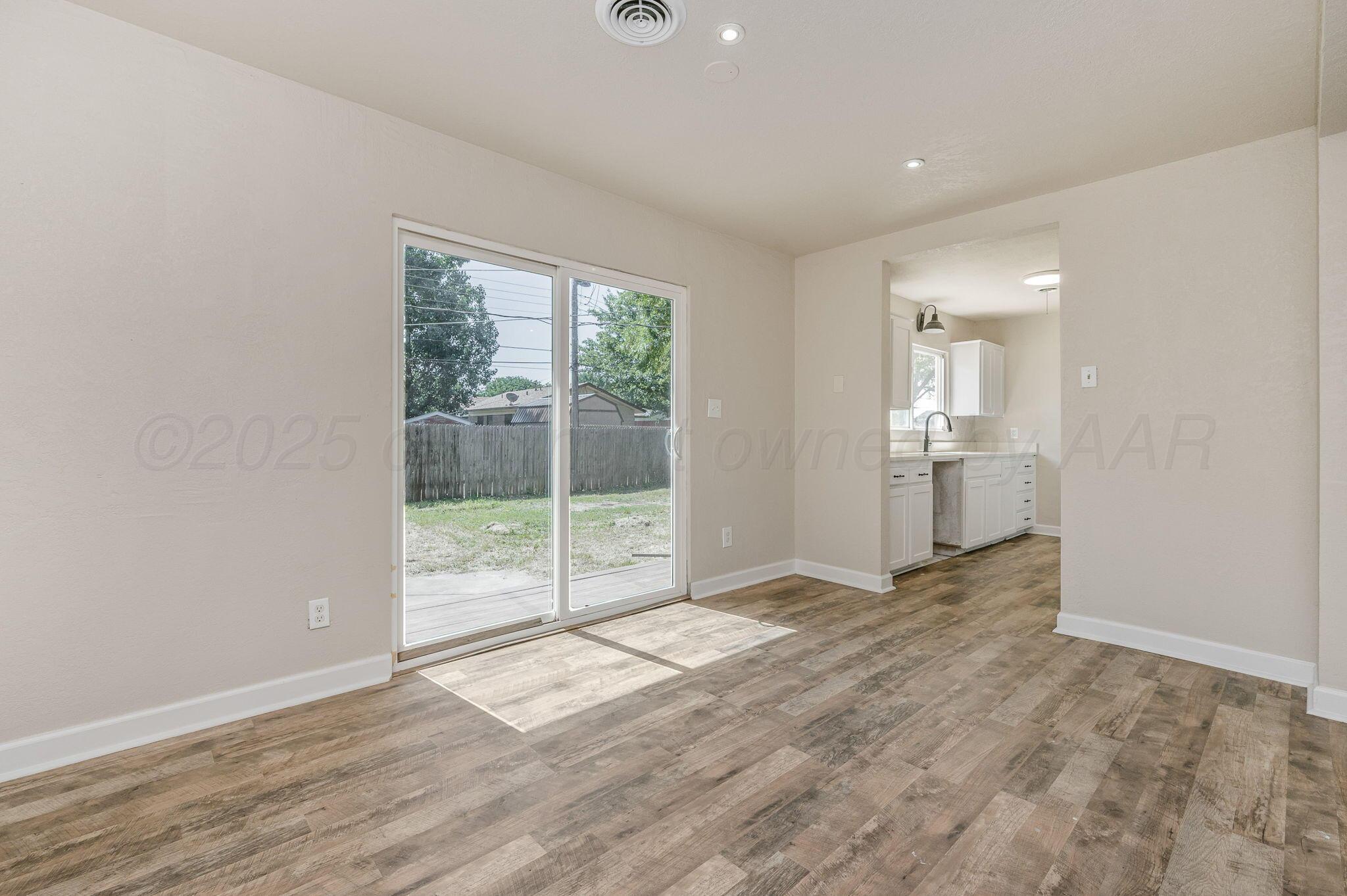 4705 South Austin Street Amarillo, TX 79110 - Photo 16 of 26 4705 S Austin St 07