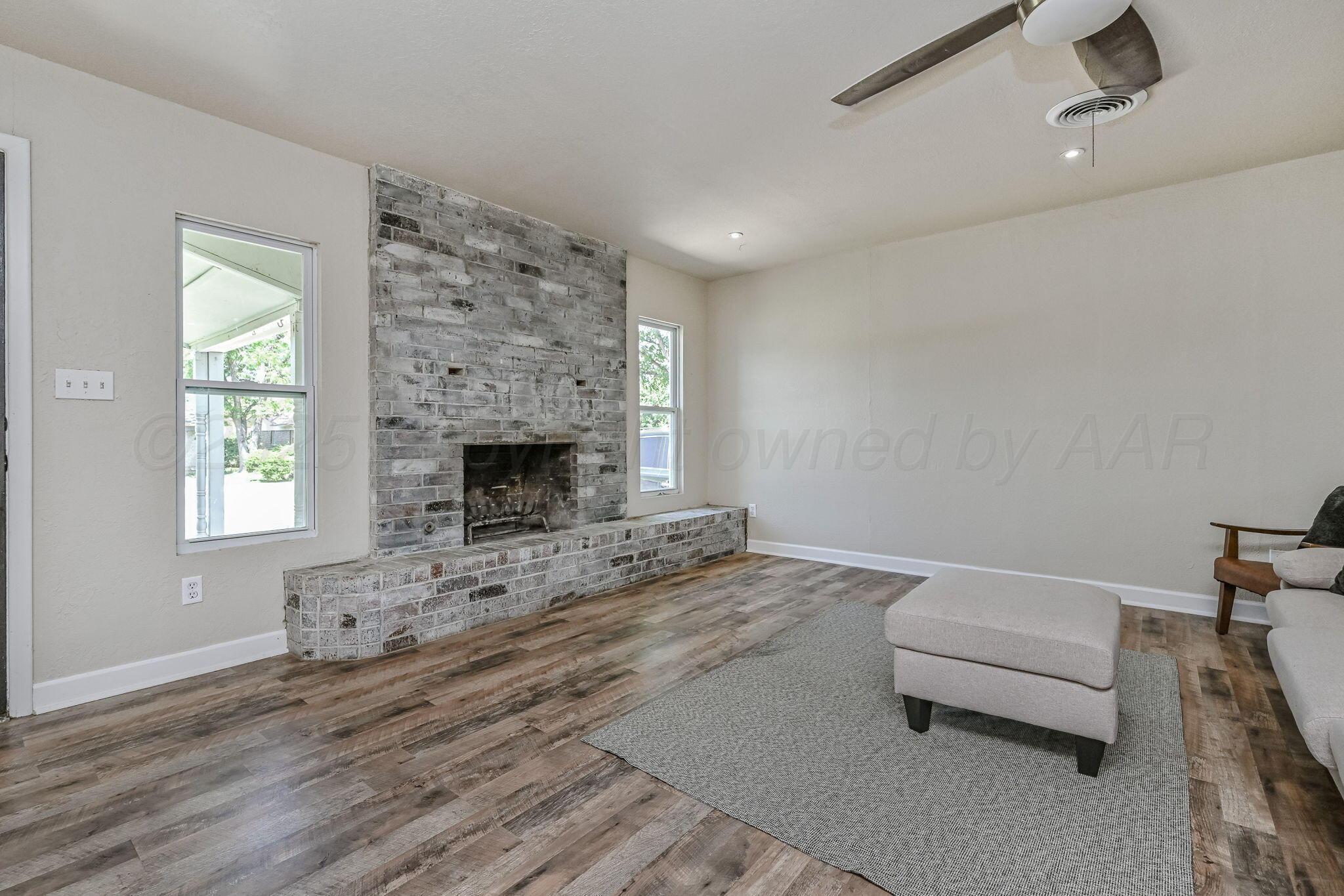 4705 South Austin Street Amarillo, TX 79110 - Photo 3 of 26 4705 S Austin St 02 (2)