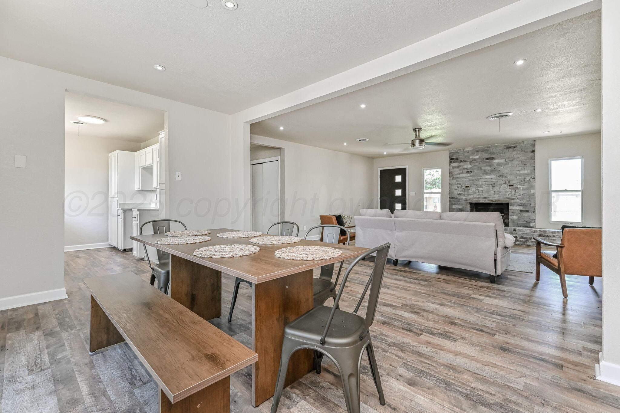 4705 South Austin Street Amarillo, TX 79110 - Photo 5 of 26 4705 S Austin St 09 (2)