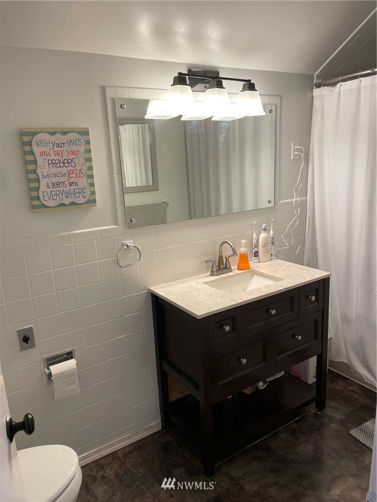 6950 Oak Bay Road Port Ludlow, WA 98365 - Photo 12 of 15 Gallery Image 12