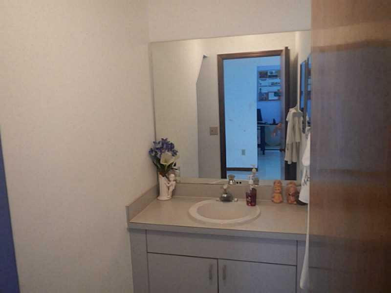 10285 Islander Drive Boca Raton, FL 33498 - Photo 14 of 24 Bathroom
