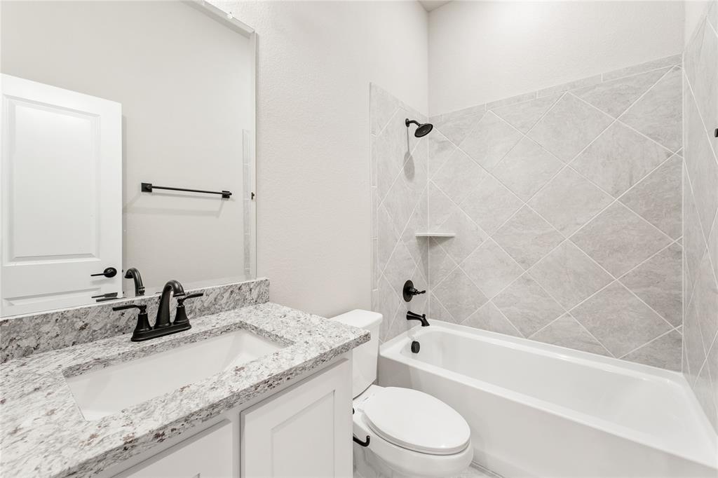 905 Denham Drive Red Oak, TX 75154 - Photo 21 of 33