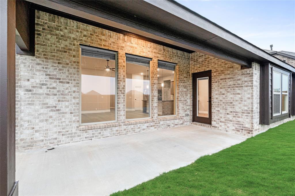 905 Denham Drive Red Oak, TX 75154 - Photo 30 of 33