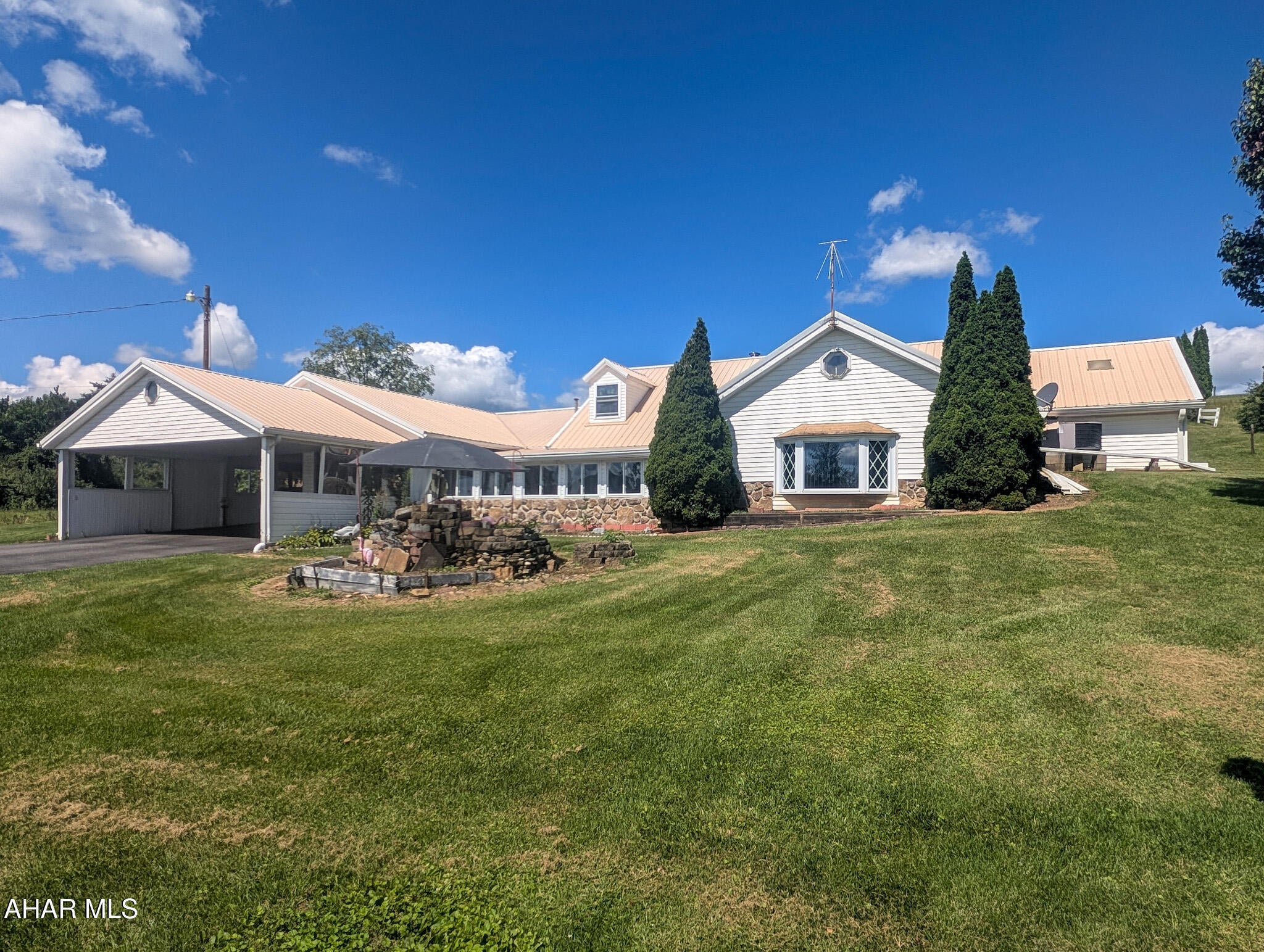 622 Country Ridge Road Bedford, PA 15522 - Photo 40 of 77 Gallery Image 40