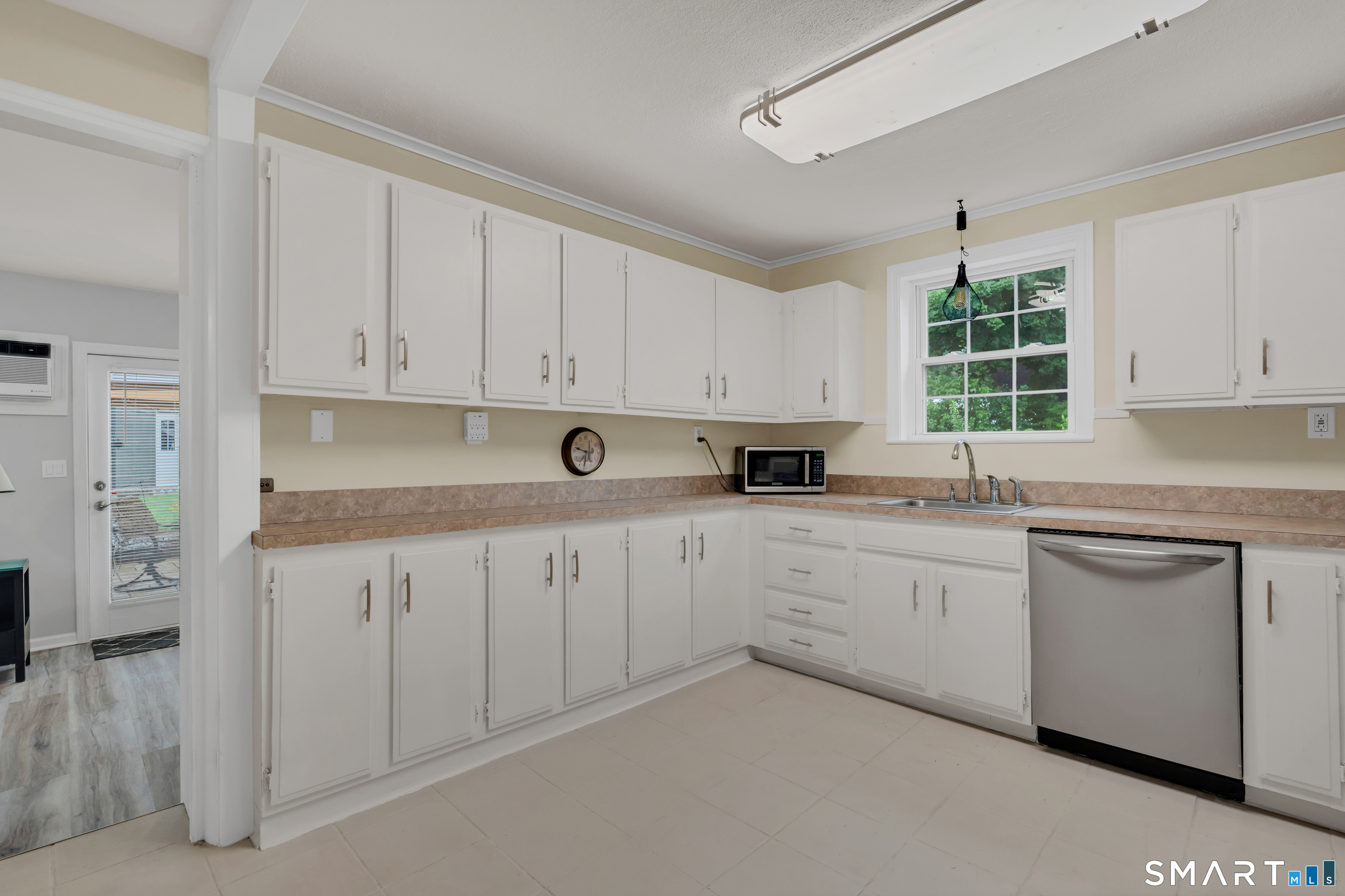 4 Grove Road Portland, CT 06480 - Photo 6 of 20